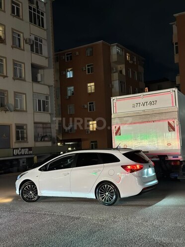 Kia  2014, 261,000 km - 1.6 l - Bakı