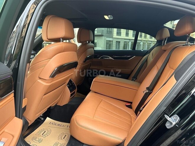 BMW 750 2017, 167,000 km - 3.0 l - Bakı