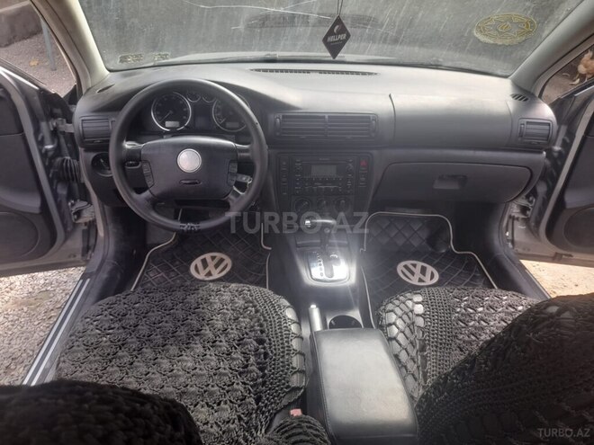 Volkswagen Passat 2003, 210,000 km - 1.8 l - Gəncə