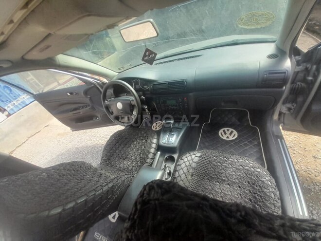 Volkswagen Passat 2003, 210,000 km - 1.8 l - Gəncə