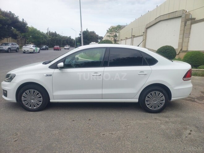 Volkswagen Polo 2019, 319,500 km - 1.6 l - Bakı