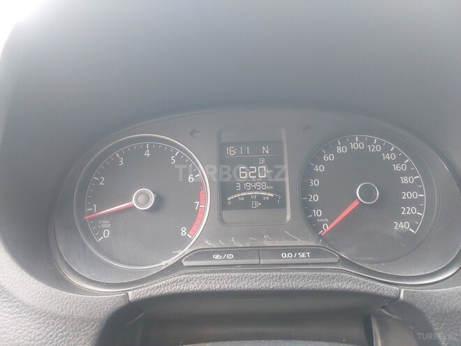Volkswagen Polo 2019, 319,500 km - 1.6 l - Bakı