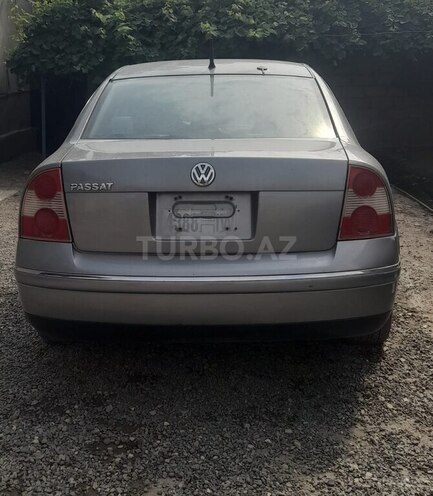 Volkswagen Passat 2003, 210,000 km - 1.8 l - Gəncə