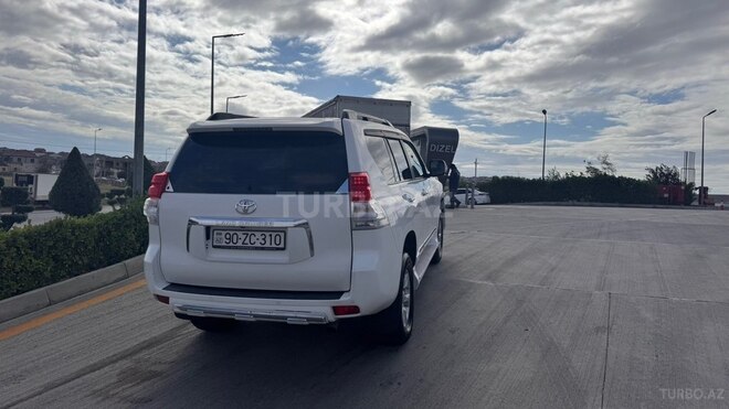 Toyota Land Cruiser Prado 2011, 339,000 km - 3.0 l - Bakı