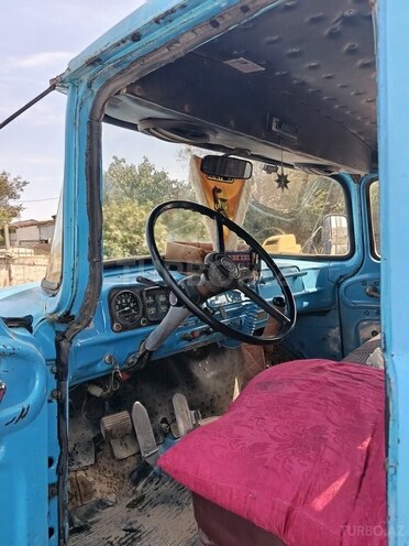 ZIL 130 1979, 197,800 km - 6.5 l - Sumqayıt