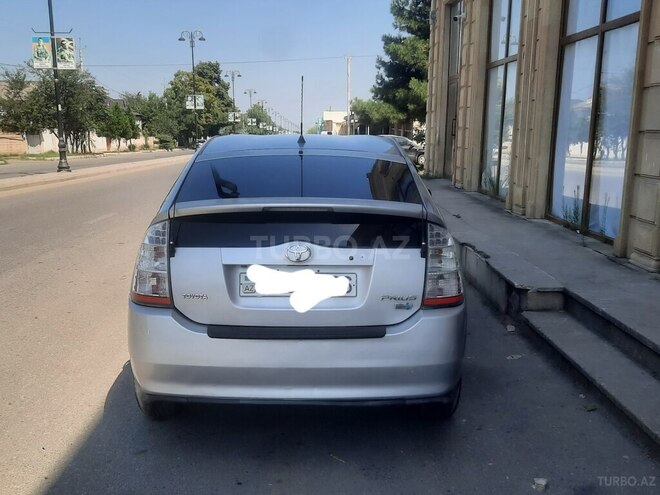 Toyota Prius 2009, 381,281 km - 1.5 l - Quba