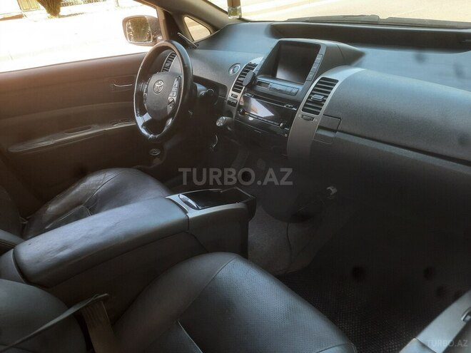 Toyota Prius 2009, 381,281 km - 1.5 l - Quba