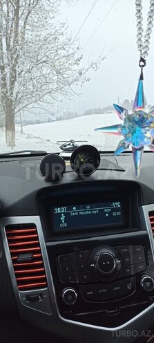 Chevrolet Cruze 2011, 390,000 km - 1.4 л - Samux