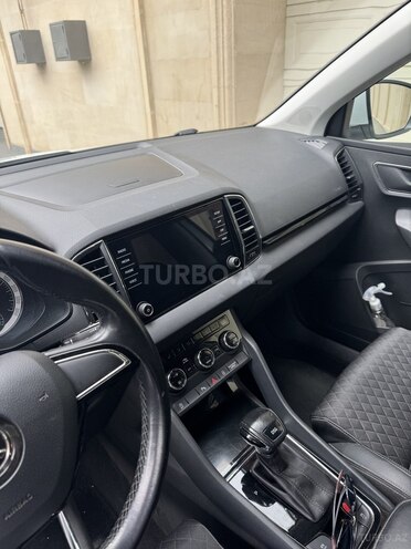 Skoda Karoq 2019, 106,000 km - 1.5 л - Bakı