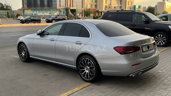 Mercedes E 300 e 4MATIC 2022, 60,000 km - 2.0 l - Bakı