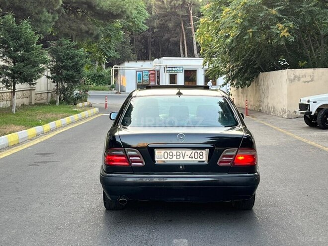 Mercedes E 220 1995, 435,000 km - 2.2 l - Bakı