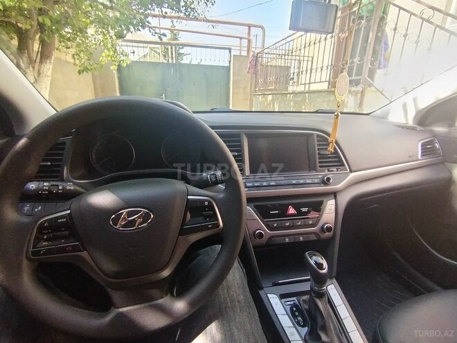 Hyundai Avante 2017, 173,000 km - 1.6 l - Bakı