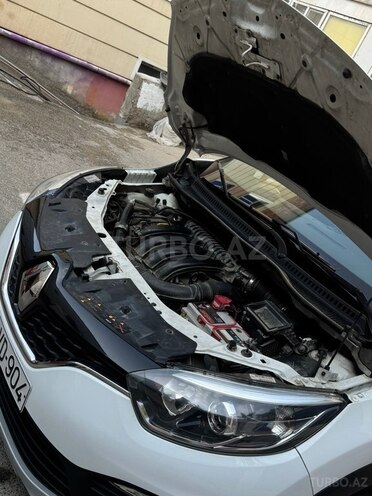 Renault Kaptur 2018, 186,000 km - 2.0 l - Bakı