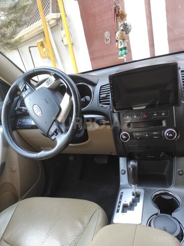 Kia Sorento 2011, 268,000 km - 2.4 l - Biləsuvar