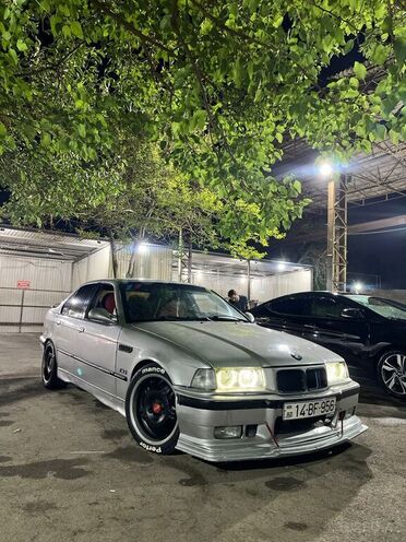 BMW 318 1994, 350,000 km - 1.8 l - Bakı