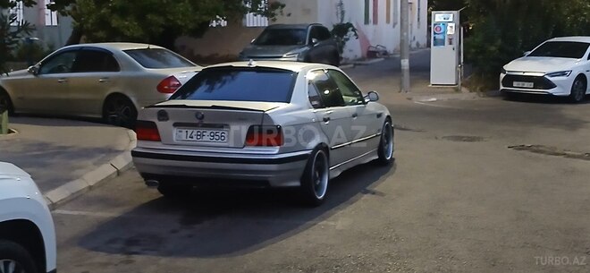 BMW 318 1994, 350,000 km - 1.8 l - Bakı