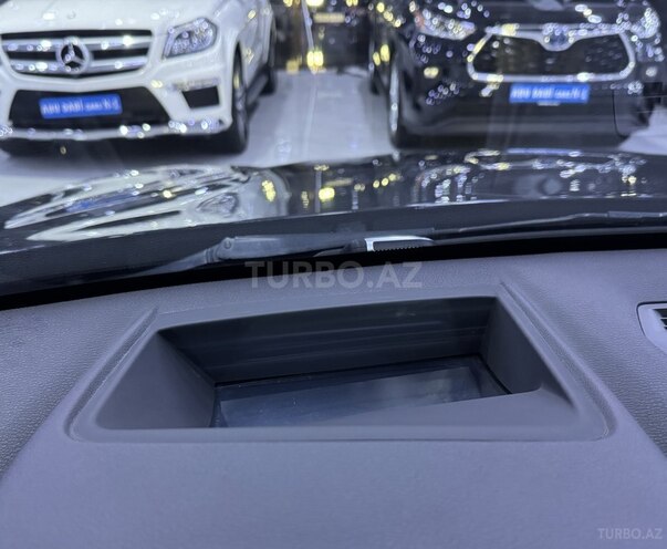 BMW X1 2018, 33,000 km - 2.0 l - Bakı