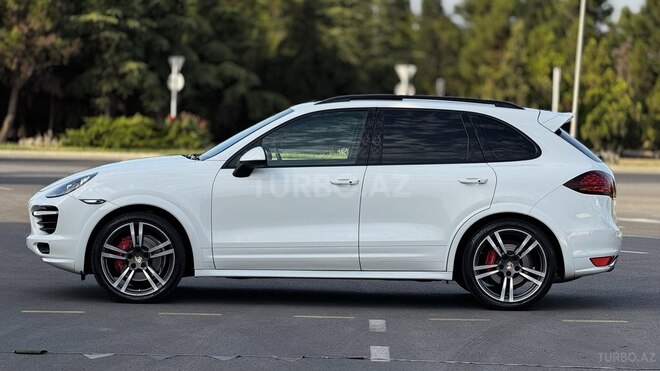 Porsche Cayenne GTS 2013, 190,000 km - 4.8 l - Gəncə