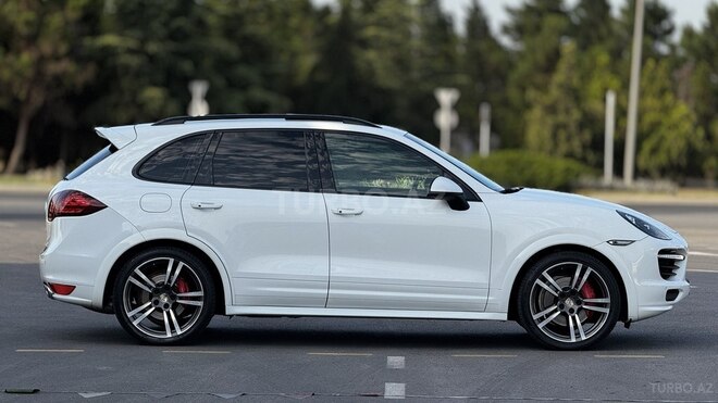 Porsche Cayenne GTS 2013, 190,000 km - 4.8 l - Gəncə