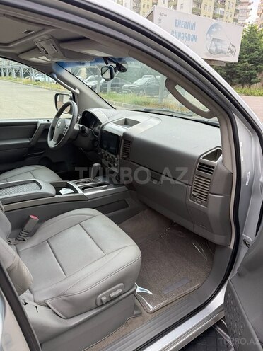 Nissan Armada 2006, 135,000 km - 5.6 l - Xırdalan