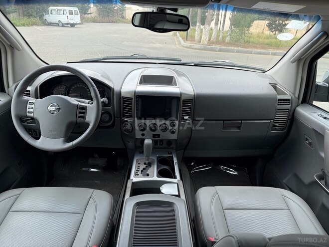Nissan Armada 2006, 135,000 km - 5.6 l - Xırdalan