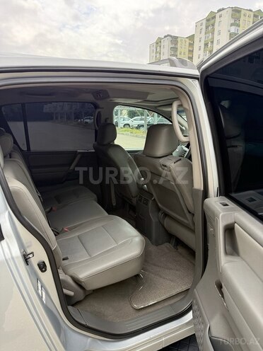 Nissan Armada 2006, 135,000 km - 5.6 l - Xırdalan