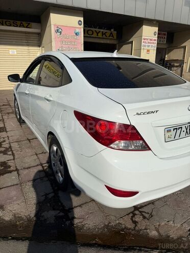 Hyundai Accent 2013, 213,000 km - 1.6 l - Bakı