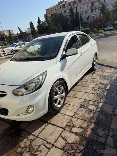 Hyundai Accent 2013, 213,000 km - 1.6 l - Bakı