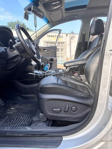 Kia Sorento 2014, 320,000 km - 2.0 l - Bakı