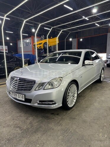 Mercedes E 220 2010, 300,000 km - 2.1 л - Bakı