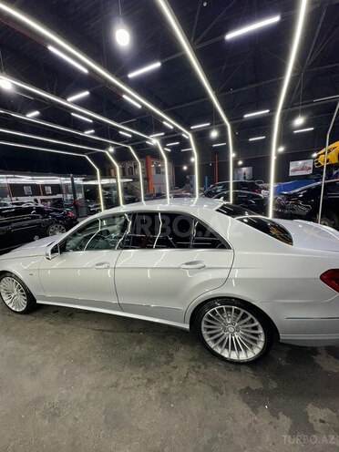 Mercedes E 220 2010, 300,000 km - 2.1 л - Bakı