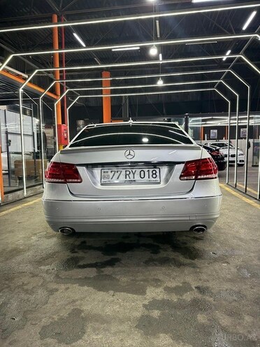 Mercedes E 220 2010, 300,000 km - 2.1 л - Bakı
