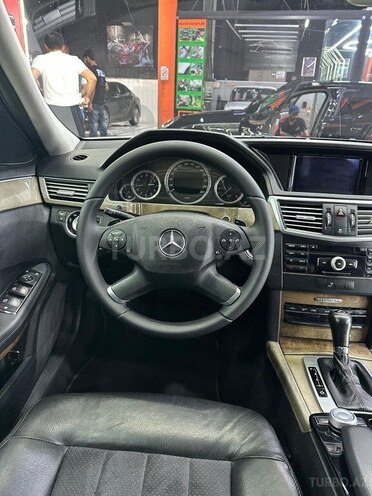 Mercedes E 220 2010, 300,000 km - 2.1 л - Bakı