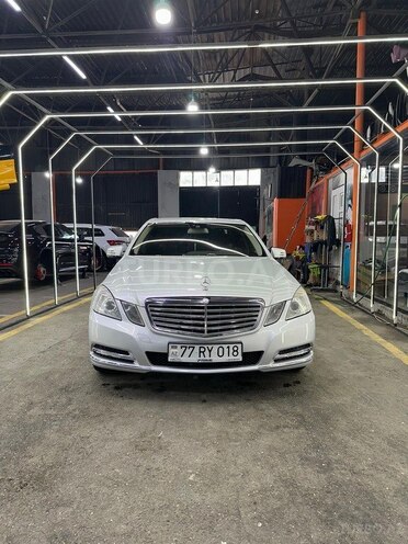 Mercedes E 220 2010, 300,000 km - 2.1 л - Bakı