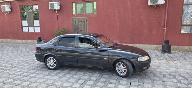 Opel Vectra 1996, 654,600 km - 1.8 l - Şirvan