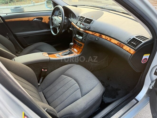 Mercedes E 220 2006, 213,000 km - 2.2 l - Bakı