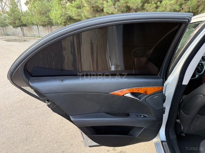 Mercedes E 220 2006, 213,000 km - 2.2 l - Bakı