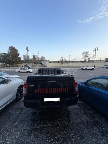 Mitsubishi L200 2023, 112,000 km - 2.4 l - Bakı