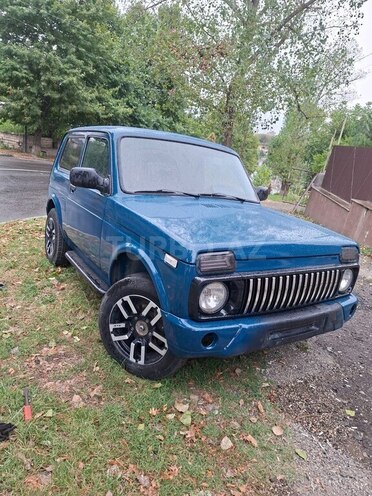LADA (VAZ) Niva 2015, 247,000 km - 1.7 l - 