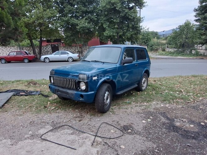 LADA (VAZ) Niva 2015, 247,000 km - 1.7 l - 