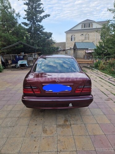 Mercedes E 200 1998, 682,074 km - 2.2 l - Beyləqan