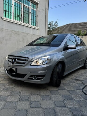 Mercedes B 180 2010, 108,000 km - 1.7 l - Bakı