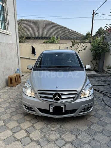 Mercedes B 180 2010, 108,000 km - 1.7 l - Bakı