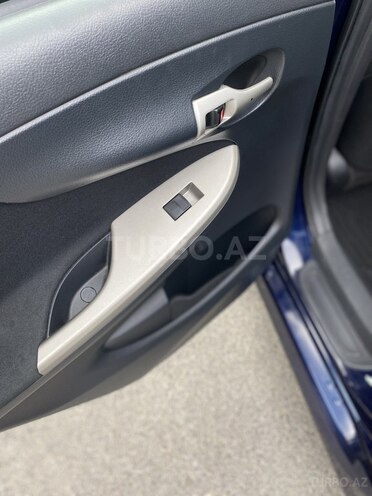 Toyota Corolla 2012, 180,000 km - 1.8 l - Bakı
