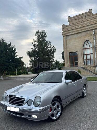 Mercedes E 240 2000, 201,245 km - 2.4 l - Ağdam