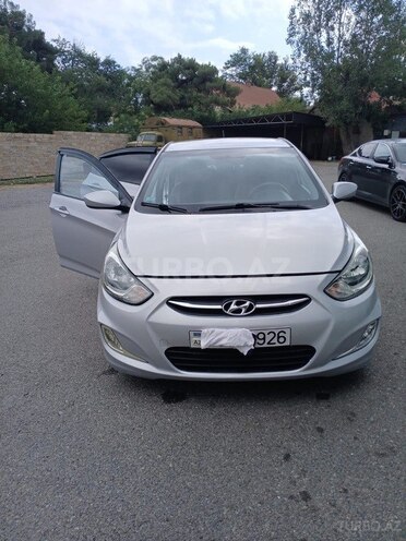 Hyundai Accent 2014, 130,000 km - 1.6 l - Göygöl