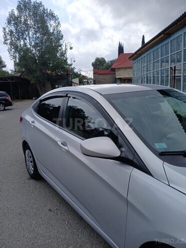 Hyundai Accent 2014, 130,000 km - 1.6 l - Göygöl