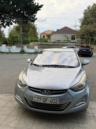 Hyundai Elantra 2015, 317,641 km - 1.8 l - Bakı