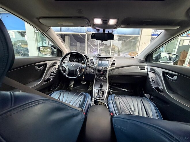 Hyundai Elantra 2015, 317,641 km - 1.8 l - Bakı