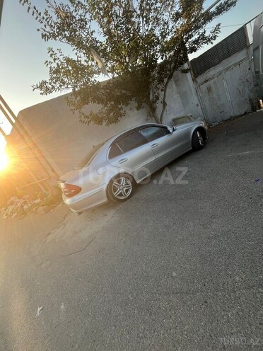 Mercedes E 270 2002, 320,000 km - 2.7 l - Bakı